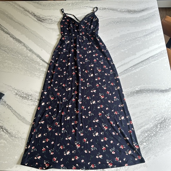 mine britton Dresses & Skirts - Floral dress